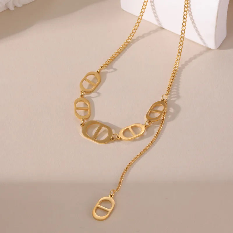 1 Fashion 18K Real Gold Stainless Steel Hollow Letter D Necklace Clavicle Suitable For Women's Daily Wear