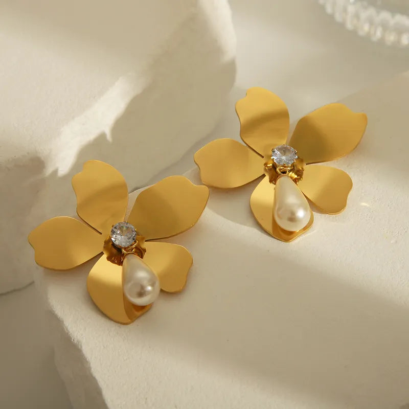 1 Pair Basic Exaggerated Classic Style Flower Plating 304 Stainless Steel Artificial Pearls Zircon 18K Gold Plated Ear Studs