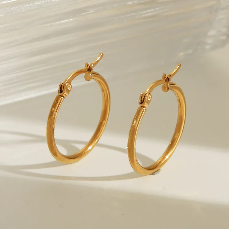 1 Pair Basic Exaggerated Luxurious Solid Color 304 Stainless Steel 18K Gold Plated Earrings