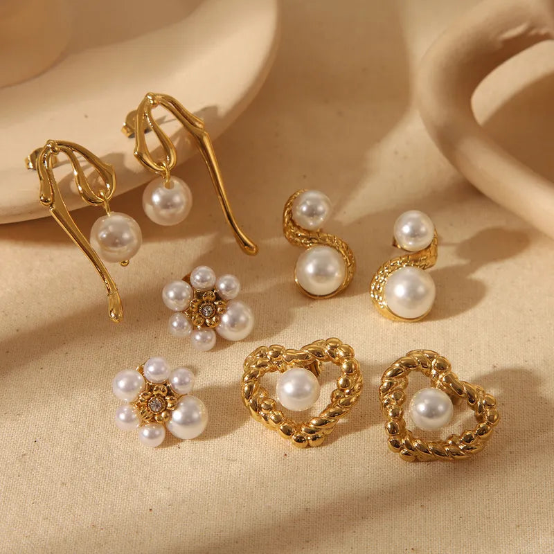 1 Pair Basic Sweet Geometric Heart Shape 304 Stainless Steel Imitation Pearl Zircon 18K Gold Plated Ear Studs