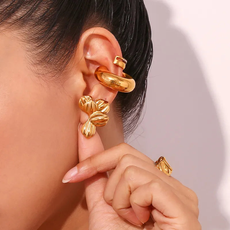 1 Pair Basic Vintage Style Commute Flower Plating 304 Stainless Steel 18K Gold Plated Ear Studs