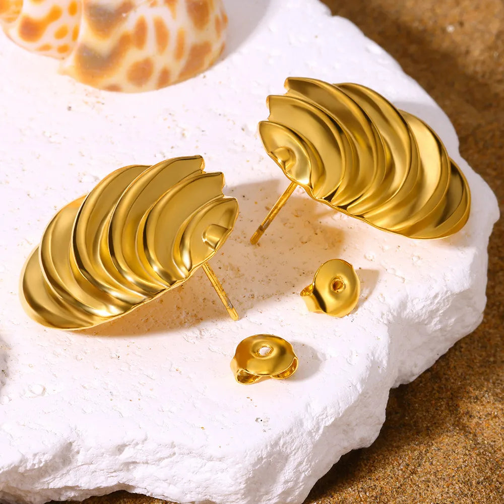 1 Pair Beach Simple Style Shell Inlay 304 Stainless Steel Artificial Pearls 18K Gold Plated Ear Studs