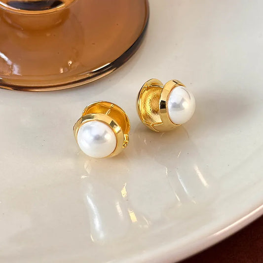 1 Pair Casual Business Simple Style Solid Color Plating Inlay Copper Artificial Pearls White Gold Plated Gold Plated Ear Cuffs