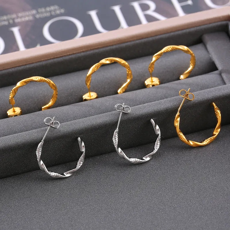 1 Pair Casual Elegant Modern Style C Shape Plating 304 Stainless Steel 18K Gold Plated Ear Studs