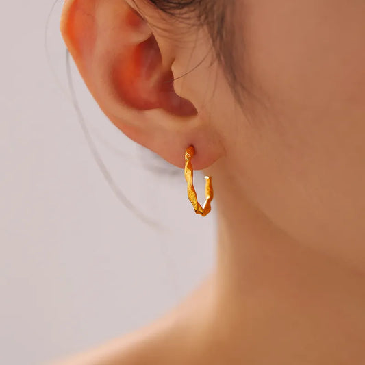 1 Pair Casual Elegant Modern Style C Shape Plating 304 Stainless Steel 18K Gold Plated Ear Studs