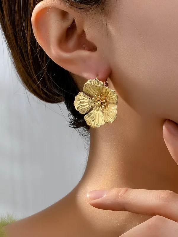 1 Pair Casual Elegant Simple Style Flower Iron Ear Studs