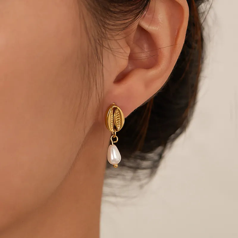 1 Pair Casual Modern Style Simple Style Geometric Shell Plating 304 Stainless Steel Imitation Pearl 18K Gold Plated Drop Earrings