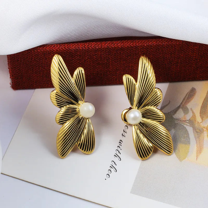 1 Pair Elegant Cute Solid Color Plating Inlay 304 Stainless Steel Pearl 18K Gold Plated Ear Studs