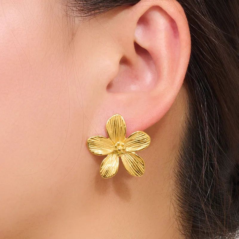 1 Pair Elegant Flower 316 Stainless Steel 18K Gold Plated Ear Studs