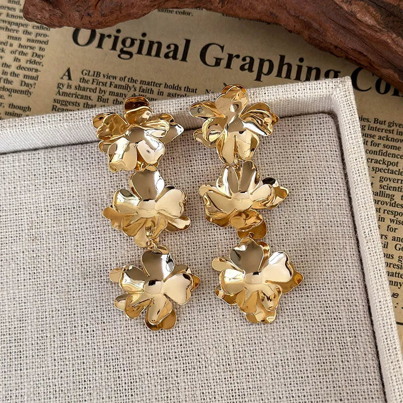 1 Pair Elegant Glam Luxurious Flower Iron Drop Earrings