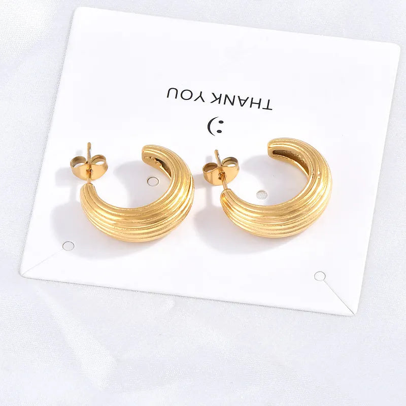 1 Pair Elegant Lady Streetwear C Shape 304 Stainless Steel 18K Gold Plated Ear Studs