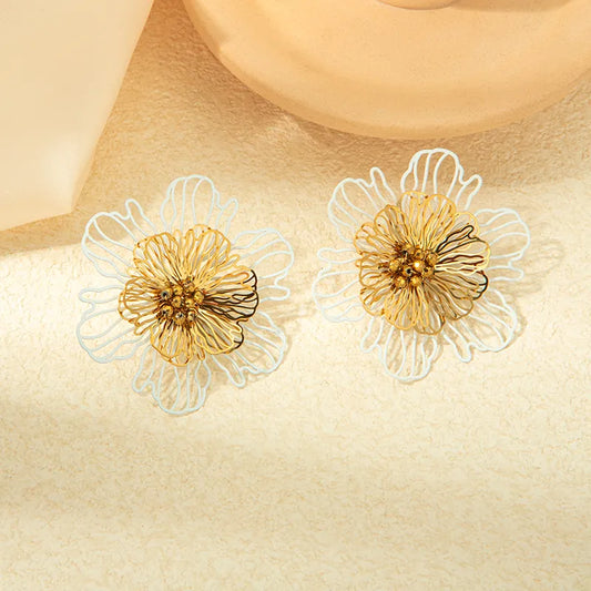 1 Pair Elegant Lady Sweet Flower Plating 304 Stainless Steel Ear Studs