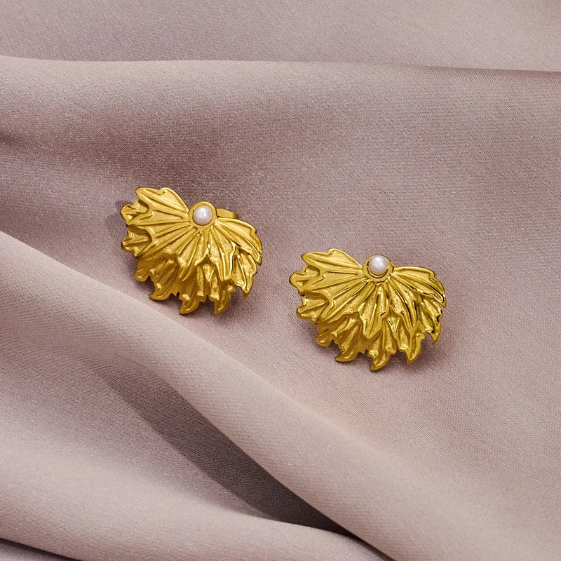 1 Pair Elegant Leaves Solid Color 316 Stainless Steel 18K Gold Plated Ear Studs