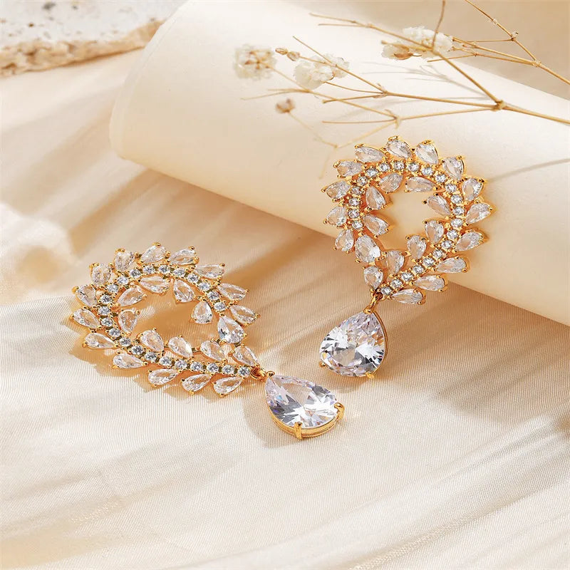 1 Pair Elegant Luxurious Geometric Water Droplets Inlay Copper Zircon 18K Gold Plated Drop Earrings