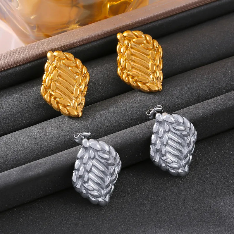 1 Pair Elegant Luxurious Modern Style Square Plating Titanium Steel 18K Gold Plated Ear Studs