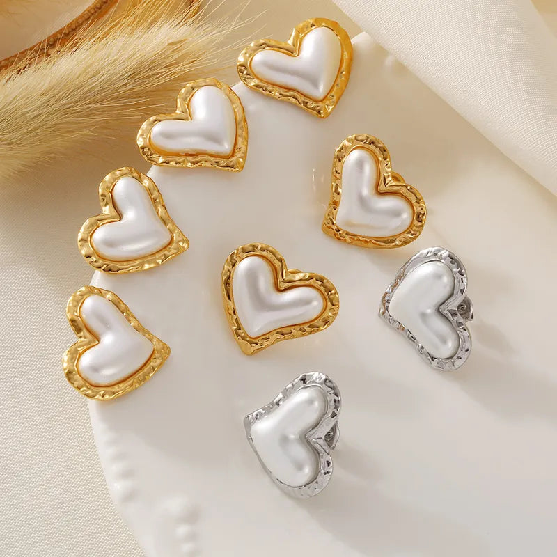 1 Pair Elegant Princess Simple Style Heart Shape Titanium Steel 18K Gold Plated Ear Studs