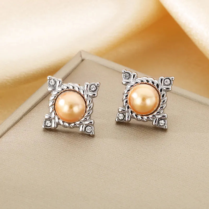 1 Pair Elegant Simple Style Commute Geometric 304 Stainless Steel 18K Gold Plated Ear Studs