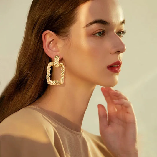 1 Pair Elegant Simple Style Geometric Brass 14K Gold Plated Drop Earrings