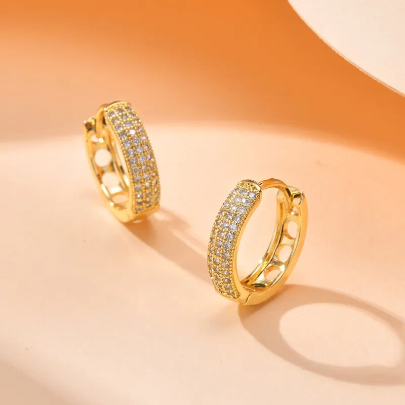 1 Pair Elegant Simple Style Shiny Round Inlay Copper Zircon 18K Gold Plated Hoop Earrings