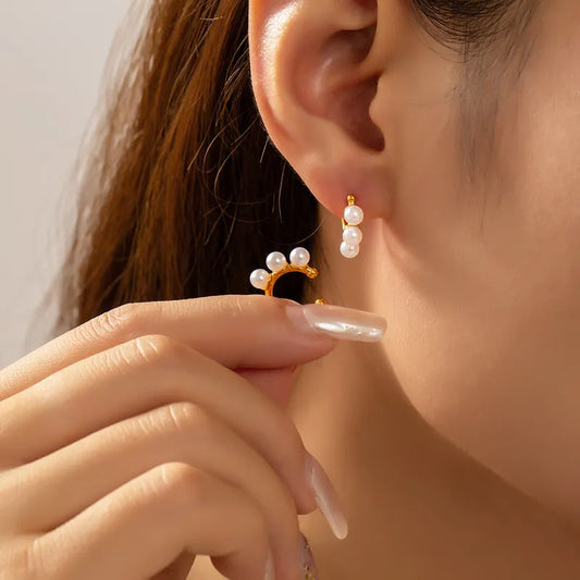 1 Pair Elegant Simple Style U Shape Round Plating Inlay 304 Stainless Steel Artificial Pearls 18K Gold Plated Ear Cuffs