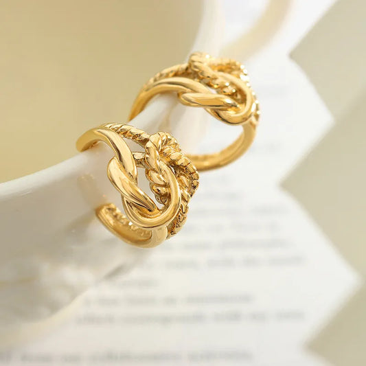 1 Pair Elegant Spiral Stripe Chains Print 304 Stainless Steel Gold Plated Ear Studs