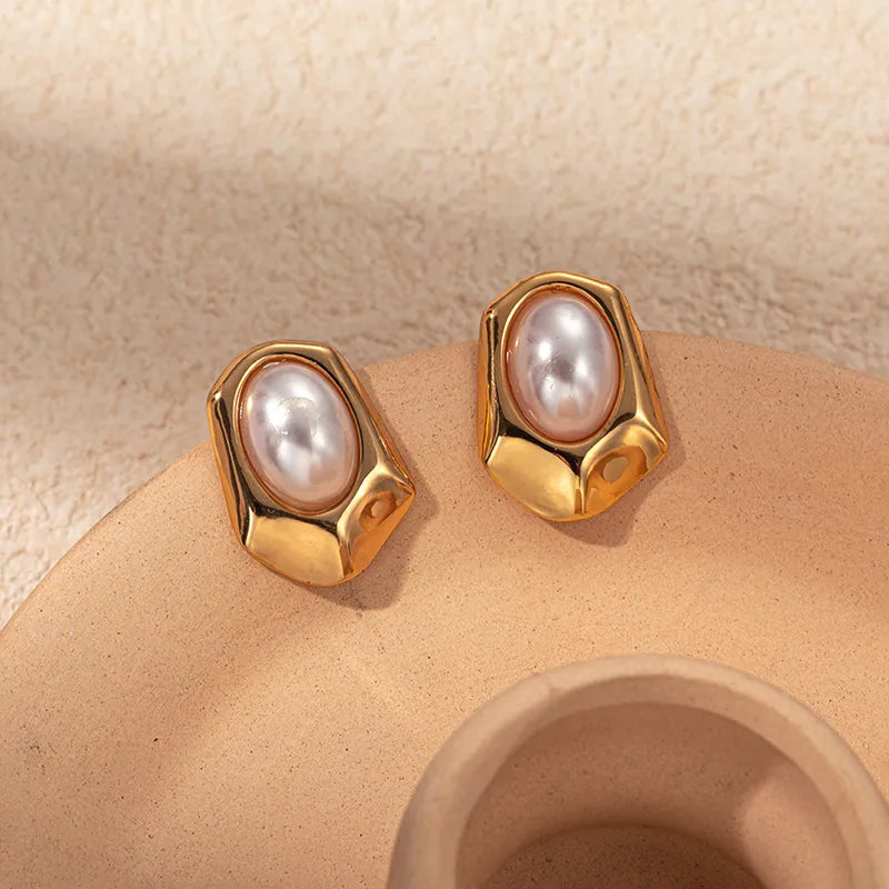 1 Pair Elegant Sweet Shield Plating Inlay 304 Stainless Steel Pearl Gold Plated Ear Studs