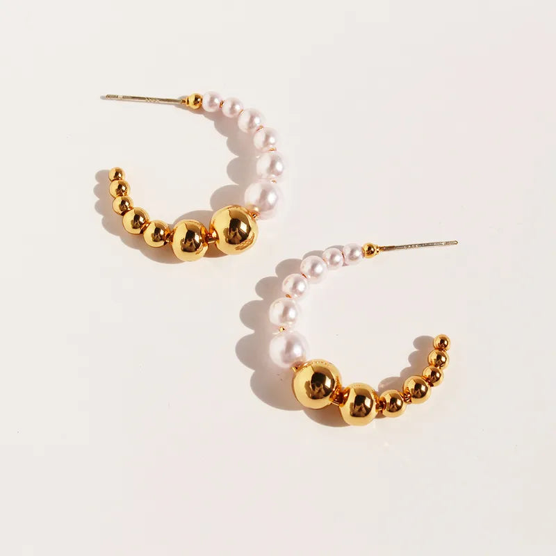 1 Pair Elegant Tropical Simple Style C Shape Beaded Pearl Brass 24K Gold Plated Ear Studs