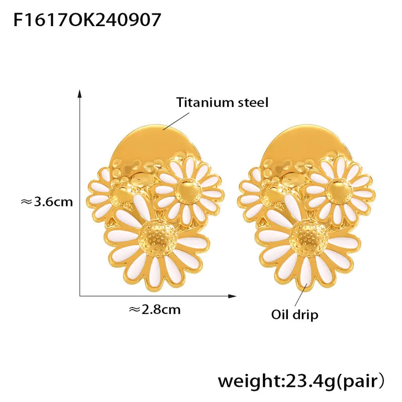 1 Pair Elegant Vacation Simple Style Chrysanthemum Enamel Titanium Steel 18K Gold Plated Ear Studs