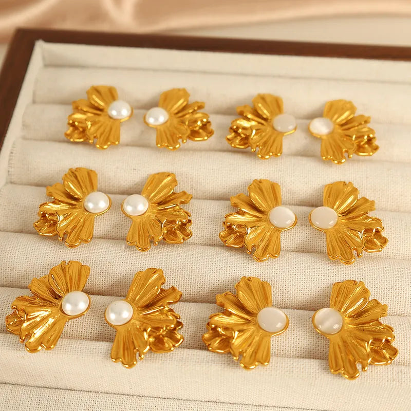 1 Pair Elegant Vintage Style IG Style Petal Polishing Inlay 304 Stainless Steel Artificial Pearls Opal 18K Gold Plated Ear Studs