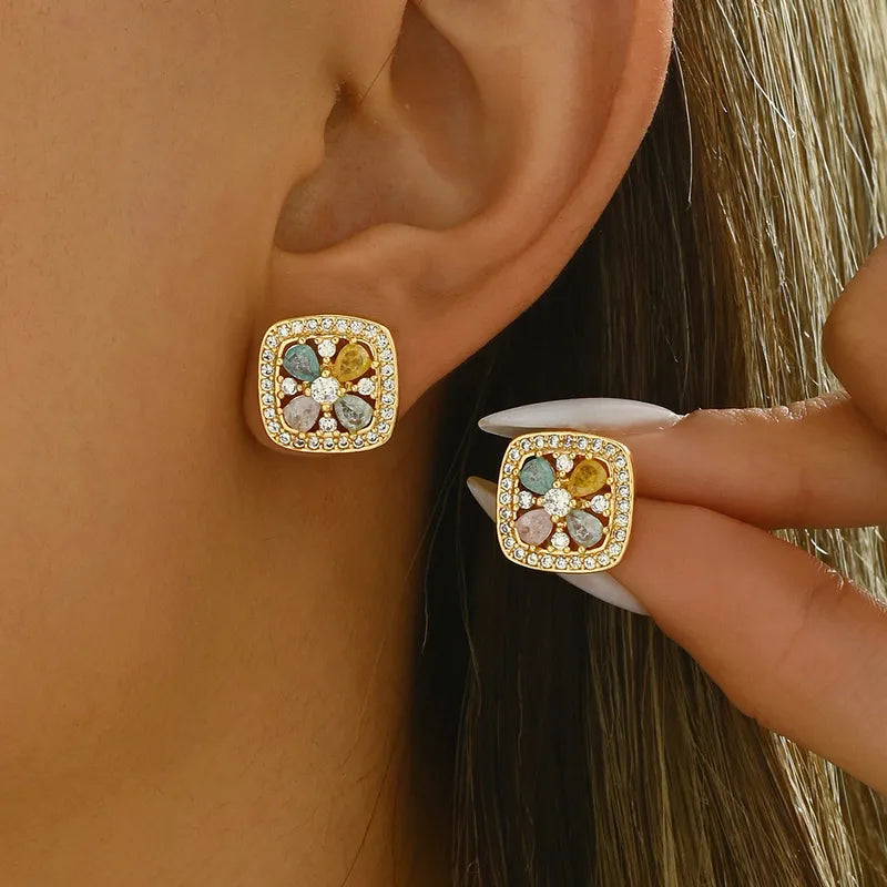 1 Pair Elegant Vintage Style Square Copper Zircon Ear Studs