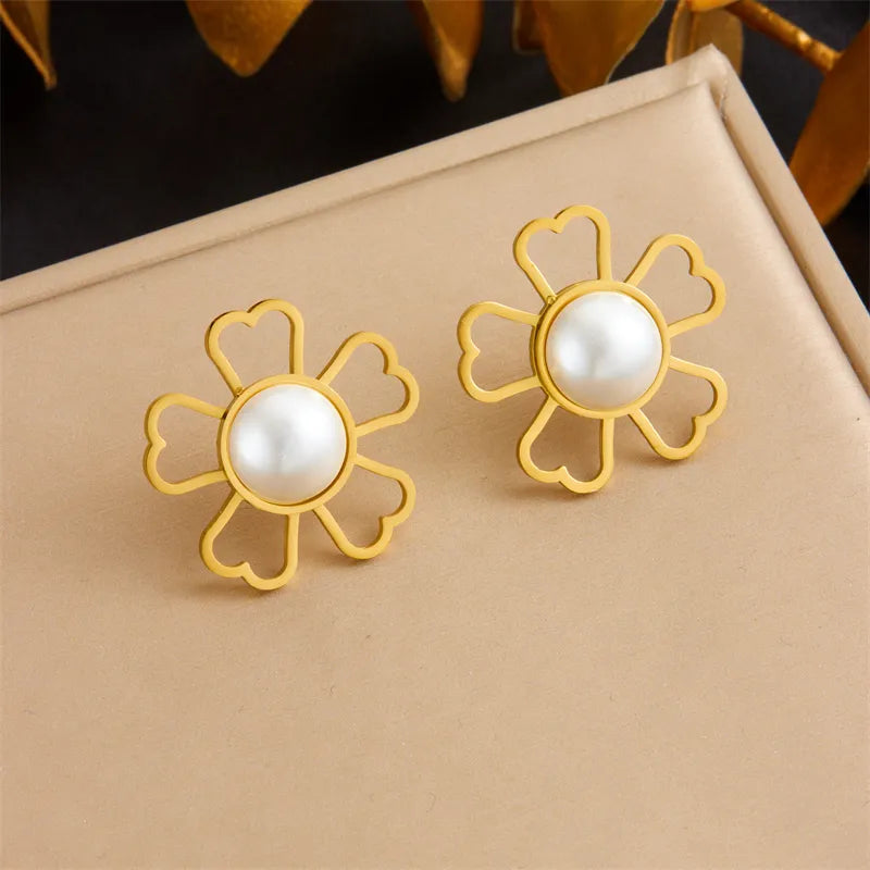 1 Pair French Style Flower Hollow Out Inlay 304 Stainless Steel Artificial Pearls 18K Gold Plated Ear Studs