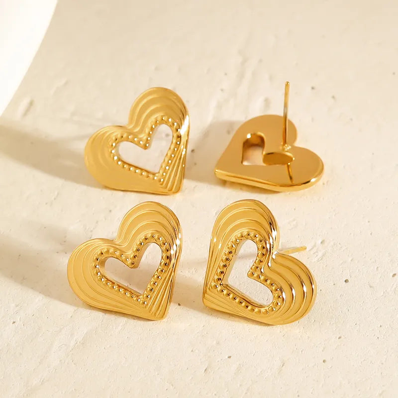 1 Pair French Style Simple Style Classic Style Heart Shape Polishing Hollow Out 304 Stainless Steel 18K Gold Plated Ear Studs