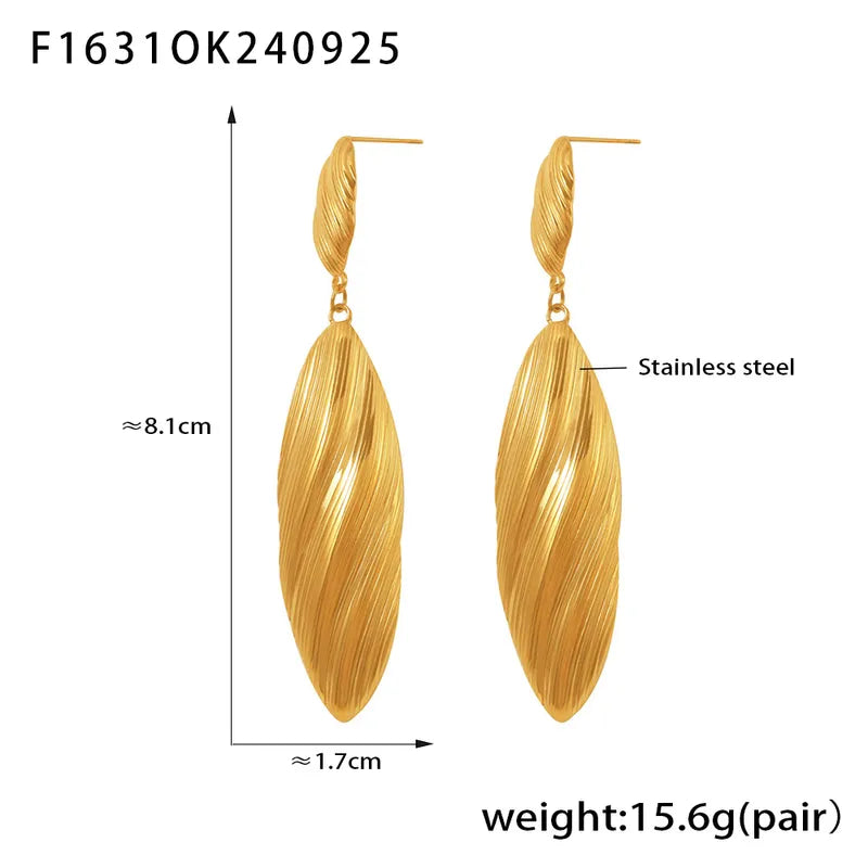 1 Pair Hawaiian Luxurious Queen Geometric 304 Stainless Steel 18K Gold Plated Drop Earrings