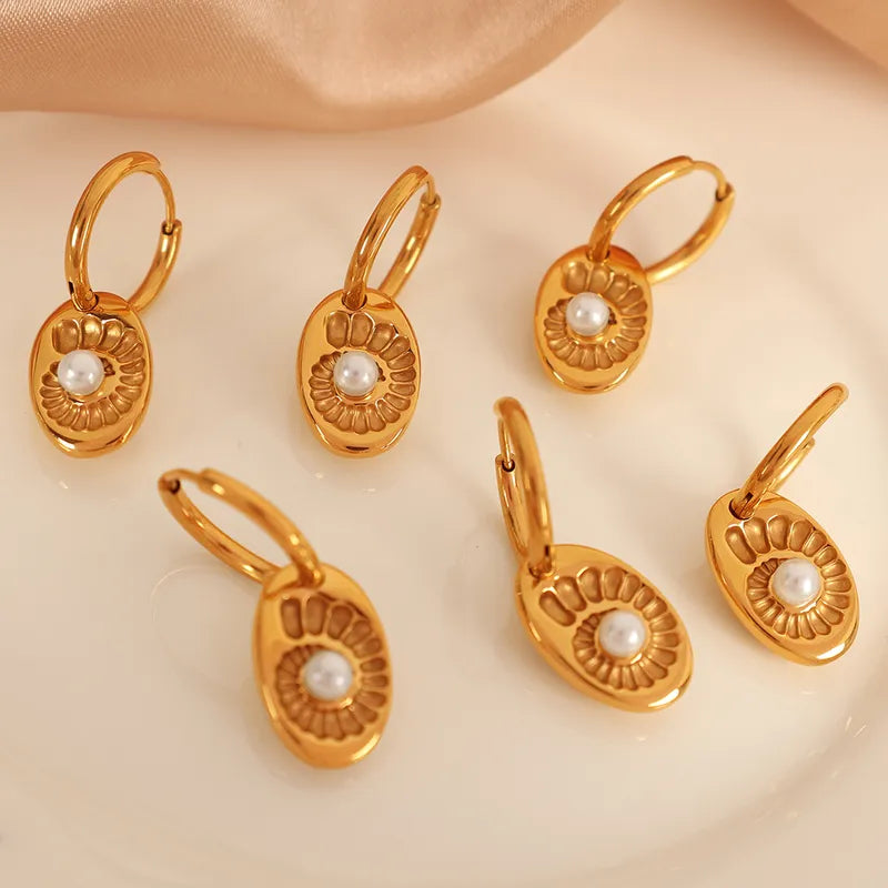 1 Pair IG Style Elegant Vintage Style Footprint Polishing Plating Inlay 304 Stainless Steel Artificial Pearls 18K Gold Plated Earrings