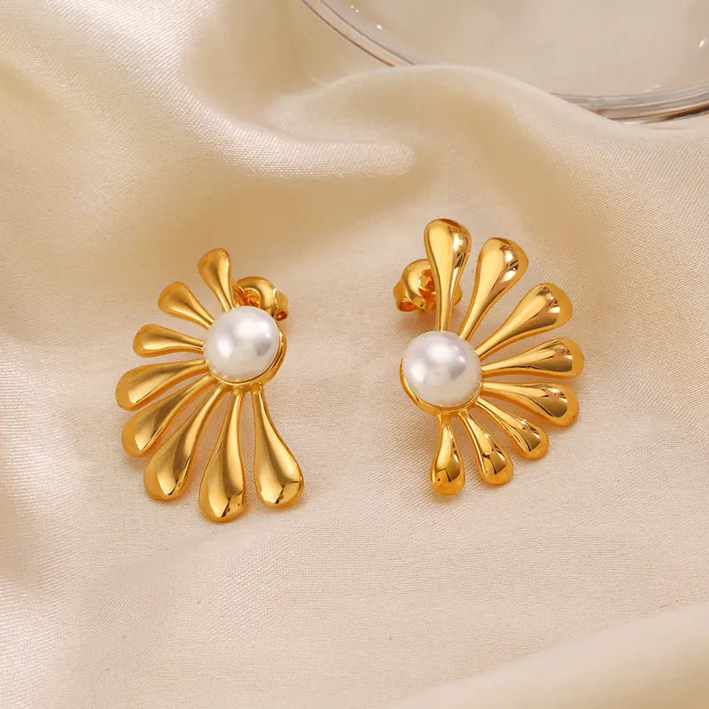 1 Pair IG Style Flower Asymmetrical Inlay 304 Stainless Steel Artificial Pearls 18K Gold Plated Ear Studs