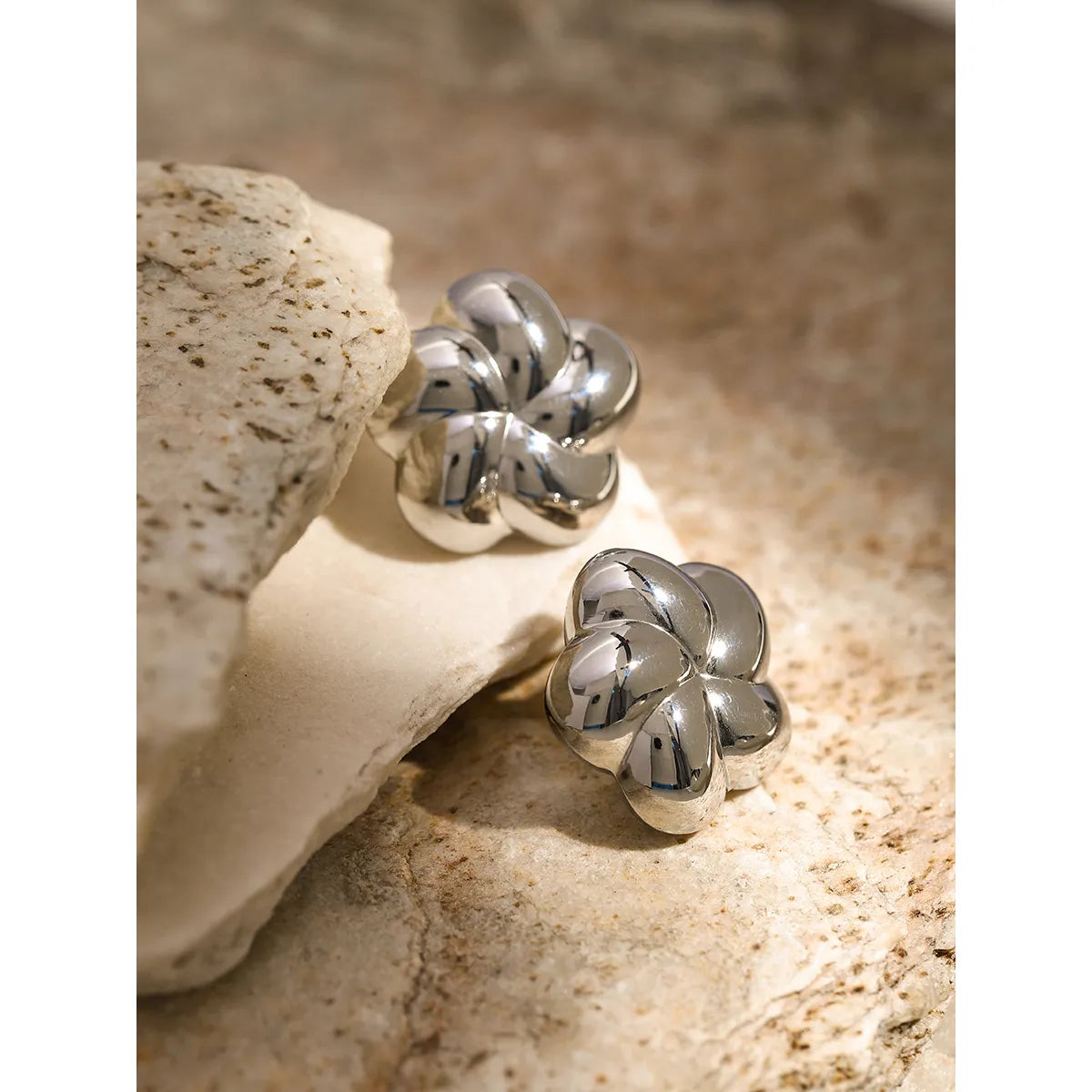 Modern Style Classic Style Flower Plating 316 Stainless Steel 18K Gold Plated Ear Studs