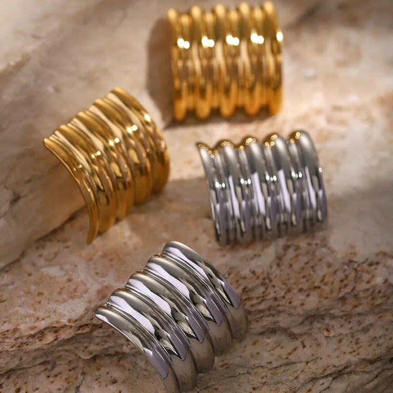 Style Waves Solid Color Spiral Stripe Plating 304 Stainless Steel 18K Gold Plated Ear Studs