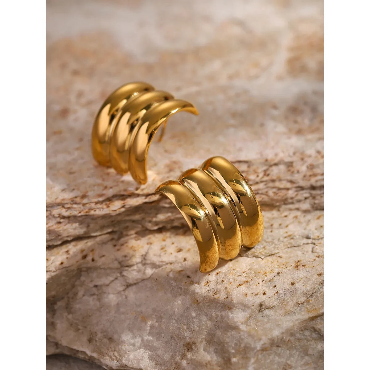 Style Waves Solid Color Spiral Stripe Plating 304 Stainless Steel 18K Gold Plated Ear Studs