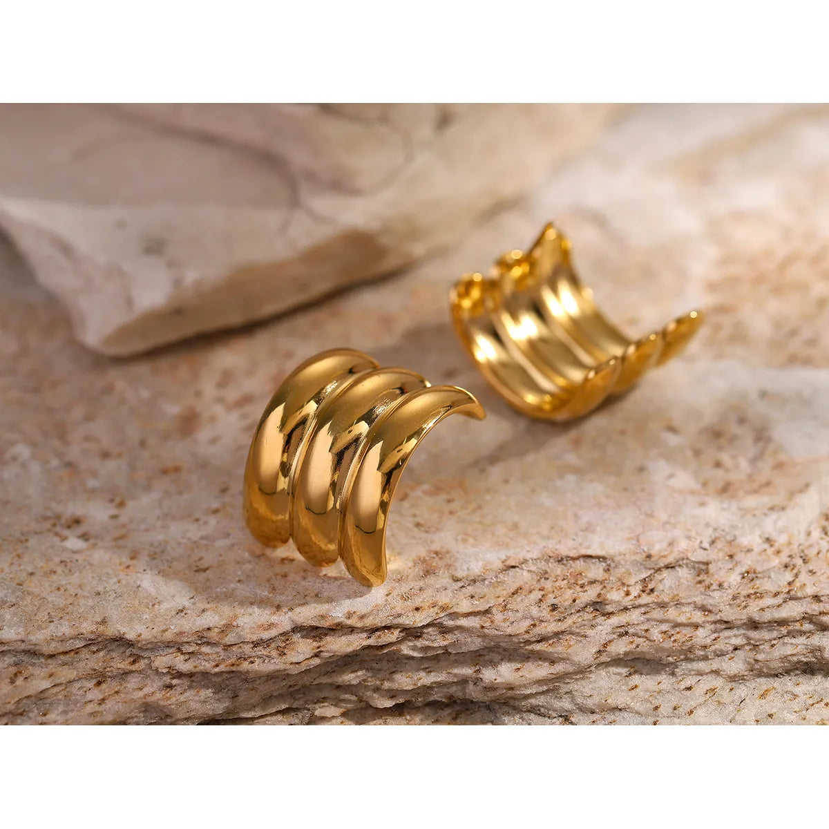 Style Waves Solid Color Spiral Stripe Plating 304 Stainless Steel 18K Gold Plated Ear Studs