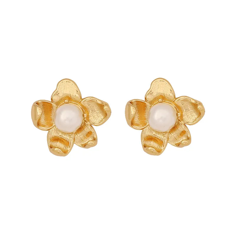 1 Pair Luxurious Lady Shell Inlay 304 Stainless Steel Pearl 18K Gold Plated Ear Studs