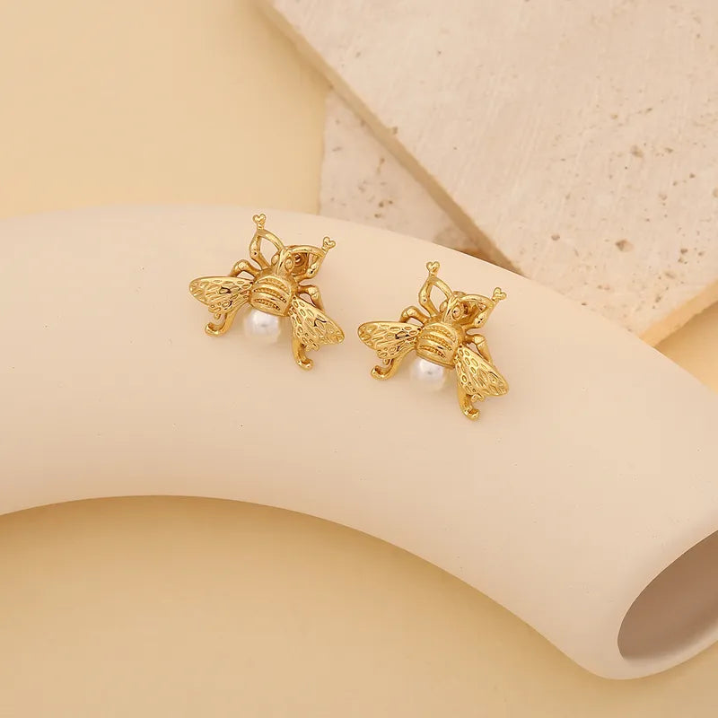 1 Pair Luxurious Lady Shell Inlay 304 Stainless Steel Pearl 18K Gold Plated Ear Studs