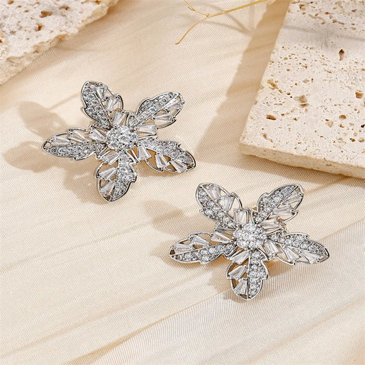 1 Pair Luxurious Snowflake Plating Inlay Copper Zircon 18K Gold Plated Ear Studs