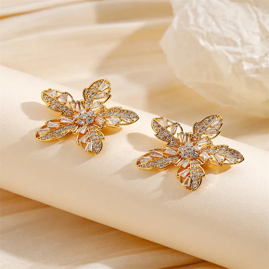 1 Pair Luxurious Snowflake Plating Inlay Copper Zircon 18K Gold Plated Ear Studs