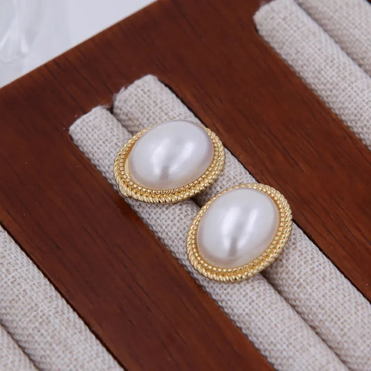 1 Pair Modern Style Classic Style Geometric Round Plating Inlay Copper Artificial Pearls 18K Gold Plated Ear Studs