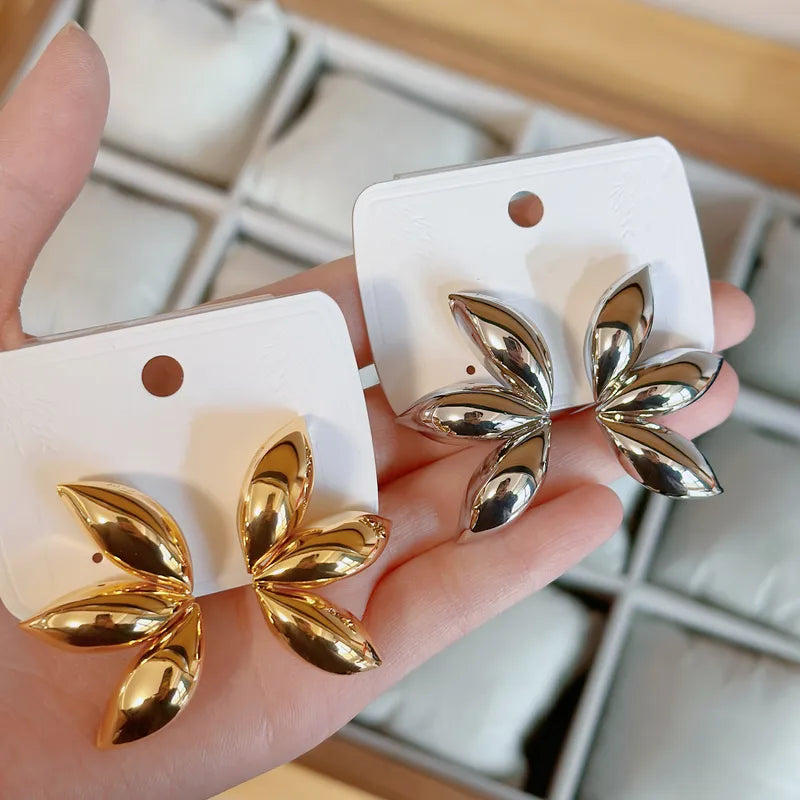 1 Pair Modern Style Classic Style Leaves Copper 18K Gold Plated Silver Plated Ear Studs