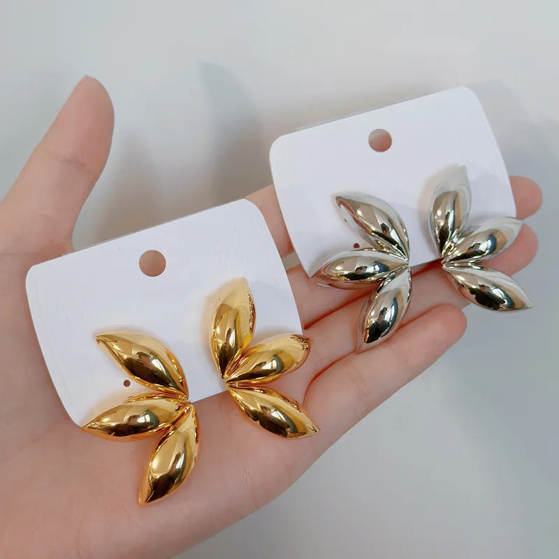 1 Pair Modern Style Classic Style Leaves Copper 18K Gold Plated Silver Plated Ear Studs