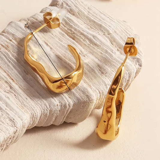 1 Pair Modern Style Simple Style C Shape Solid Color 304 Stainless Steel 18K Gold Plated Ear Studs