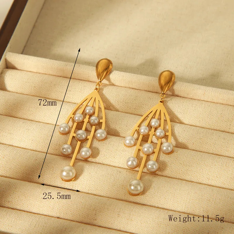 1 Pair Retro Classic Style Solid Color Flower Plating Three-dimensional Inlay 304 Stainless Steel Artificial Pearls 18K Gold Plated Drop Earrings