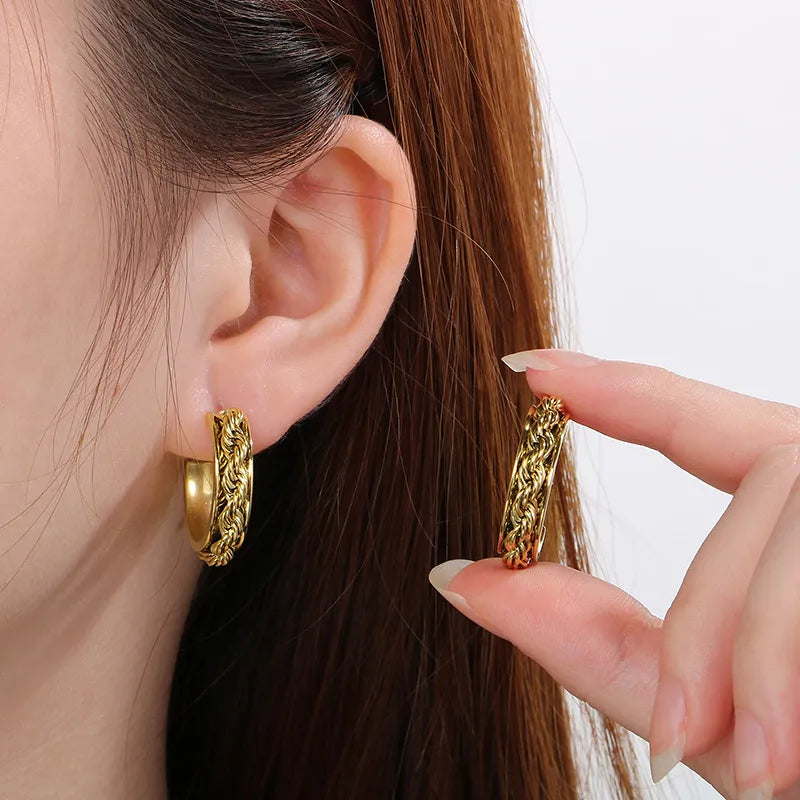 1 Pair Simple Style C Shape Twist 304 Stainless Steel 18K Gold Plated Ear Studs