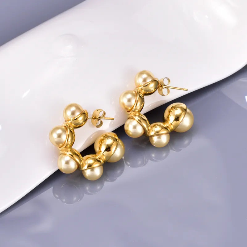 1 Pair Simple Style Classic Style C Shape Color Block Plating Inlay 304 Stainless Steel Titanium Steel Artificial Pearls 18K Gold Plated Ear Studs